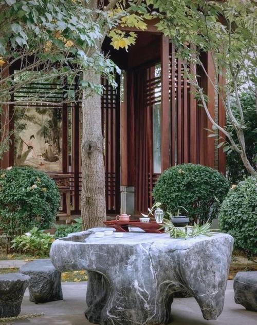 拥有一个小院子