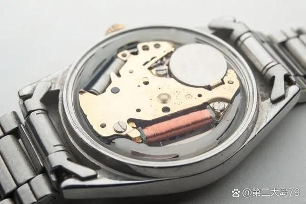 手表螺丝断了取出视频