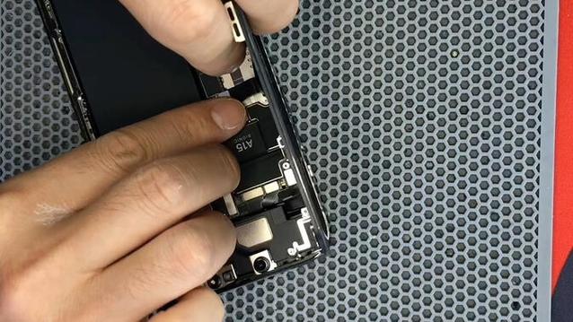 苹果13promax白屏解决方法