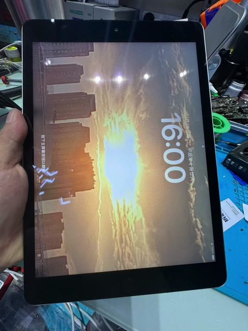 ipad刷抖音屏幕两边不能全屏