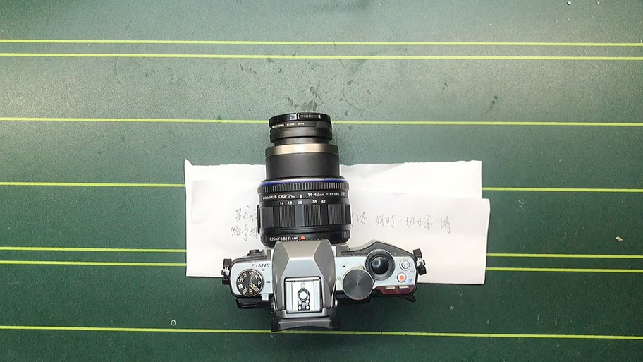 奥林巴斯显示镜头锁定