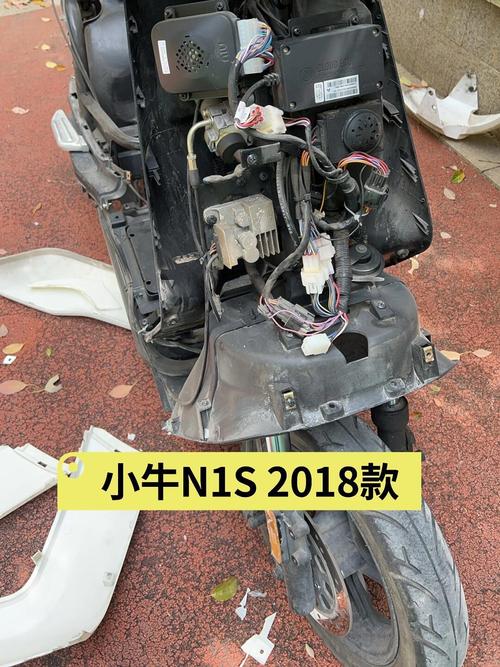 小牛电动车拆壳教程